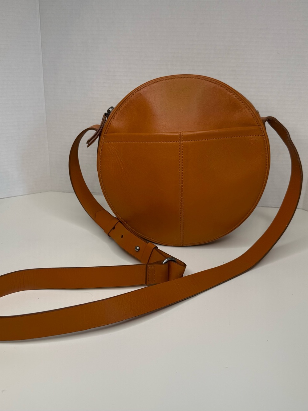 Abercrombie & Fitch Round Honey Brown Leather Boho Circle Purse Crossbody Bag